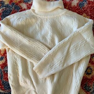 Liz Claiborne Cream Sweater